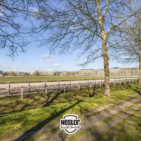 La Casa Moderna — Quiet, Modern * קאין