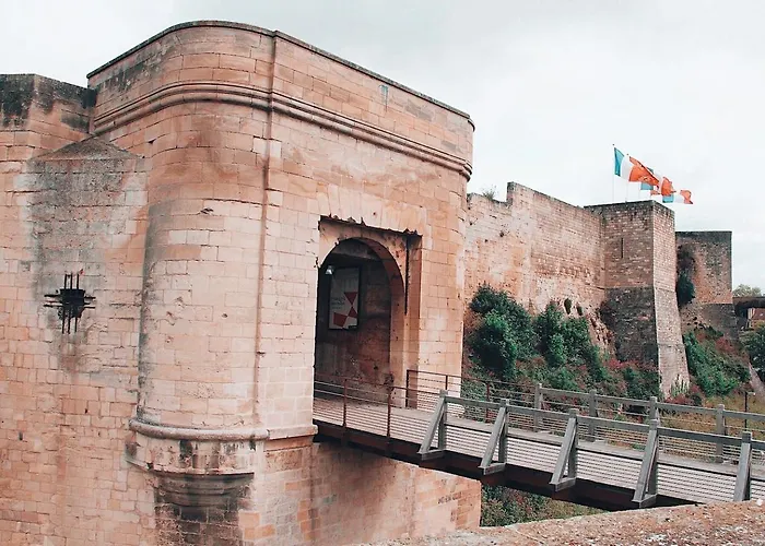 La Casa Moderna — Quiet, Modern Caen